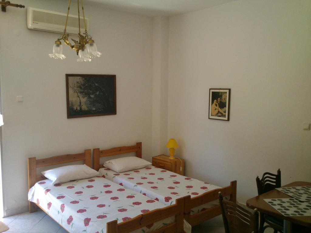 Gkoloi Studios & Apartments Kalyves Polygyrou Room photo